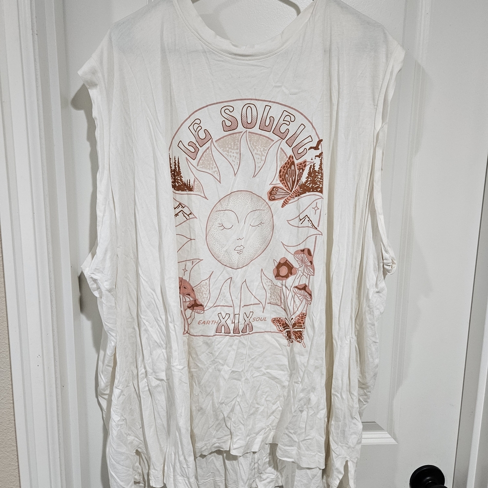 Torrid Le Soleil Graphic Muscle Tee - Cream